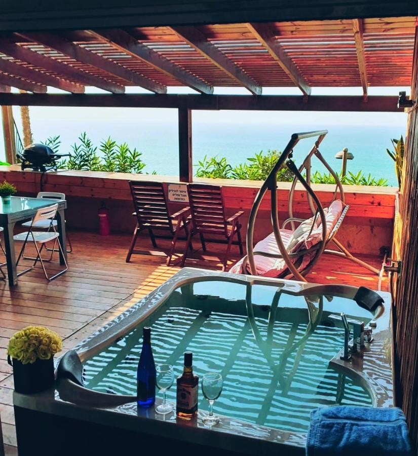 Magic On The Sea-Suites With A Private Jacuzzi And A Private Sea View Netanya Exterior photo