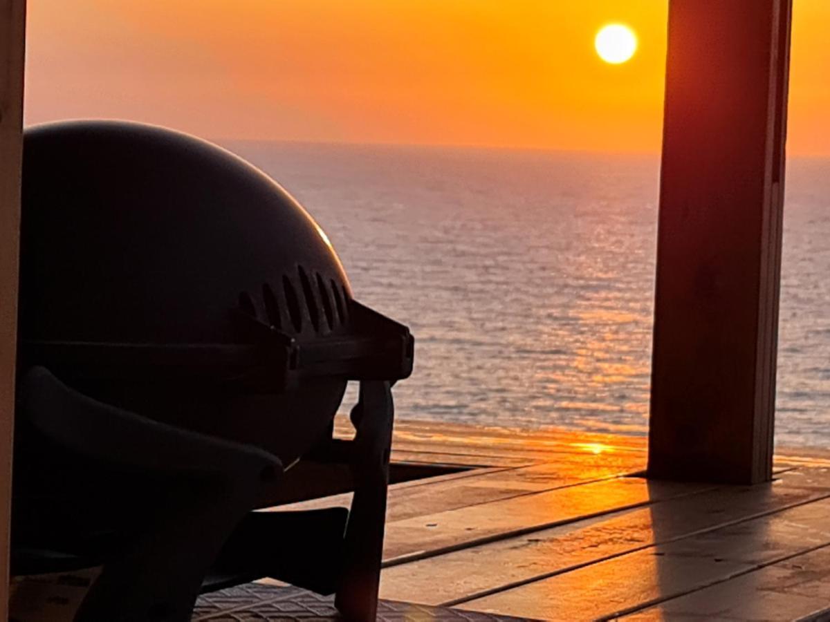 Magic On The Sea-Suites With A Private Jacuzzi And A Private Sea View Netanya Exterior photo