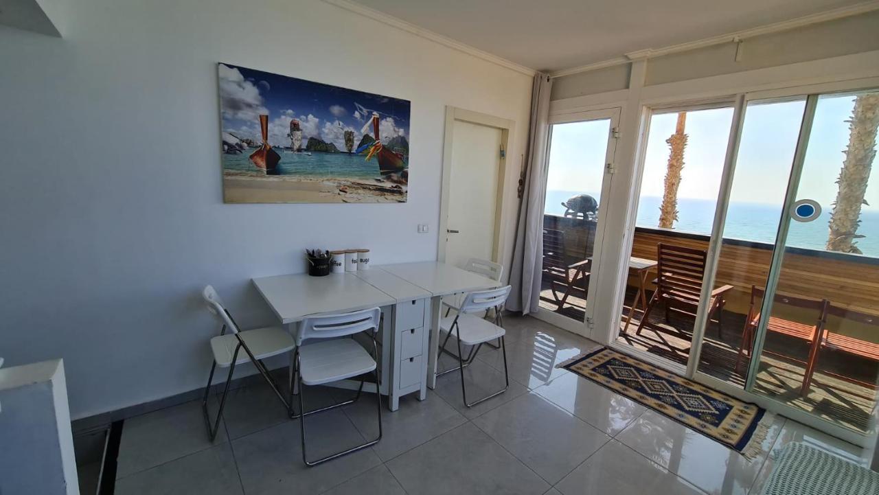 Magic On The Sea-Suites With A Private Jacuzzi And A Private Sea View Netanya Exterior photo