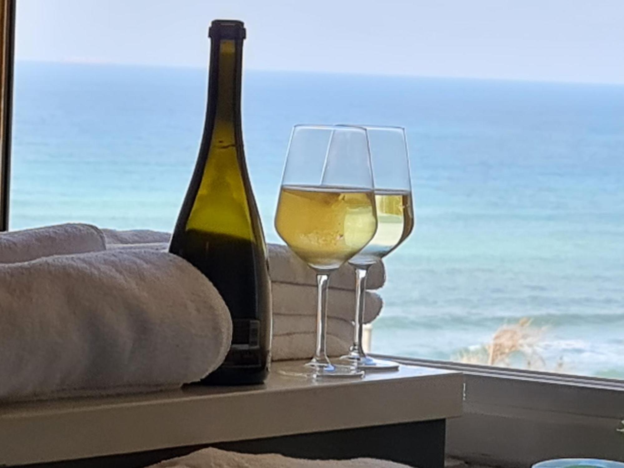 Magic On The Sea-Suites With A Private Jacuzzi And A Private Sea View Netanya Room photo